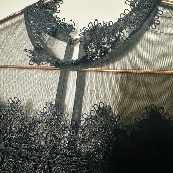 Nha Khanh Black Tulle Shift Lulu High Neckline Lace Collar Zipper Dress size 6 - Picture 10 of 14